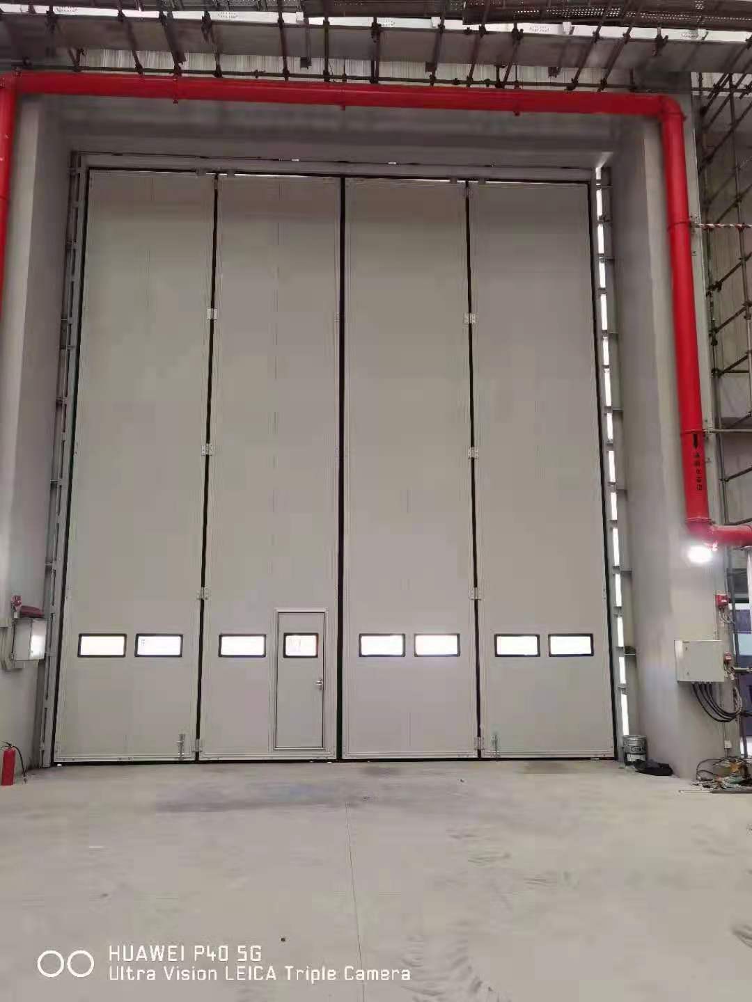 大型工业折叠门